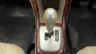 Used 2016 Maruti Suzuki Swift Dzire ZDI AMT Diesel Automatic interior GEAR  KNOB VIEW