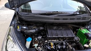 Used 2014 Hyundai Xcent [2014-2017] S (O) Petrol Petrol Manual engine ENGINE RIGHT SIDE HINGE & APRON VIEW