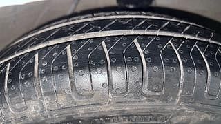 Used 2015 Hyundai i10 [2010-2016] Magna Petrol Petrol Manual tyres RIGHT FRONT TYRE TREAD VIEW