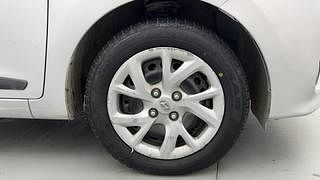 Used 2018 Hyundai Grand i10 [2017-2020] Sportz 1.2 Kappa VTVT Petrol Manual tyres RIGHT FRONT TYRE RIM VIEW