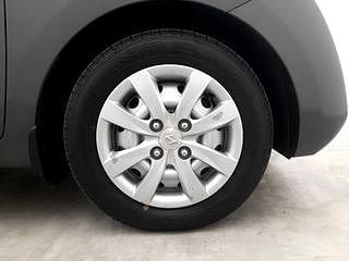 Used 2018 Hyundai Eon [2011-2018] Era + Petrol Manual tyres RIGHT FRONT TYRE RIM VIEW