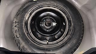 Used 2015 Maruti Suzuki Swift [2011-2017] VXi Petrol Manual tyres SPARE TYRE VIEW