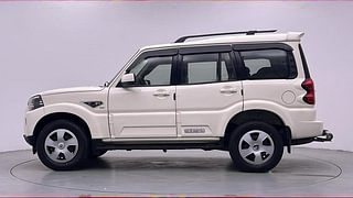 Used 2018 Mahindra Scorpio [2017-2020] S7 140 PS Diesel Manual exterior LEFT SIDE VIEW