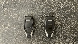 Used 2017 Mahindra XUV500 [2015-2018] W8 AT Diesel Automatic extra CAR KEY VIEW