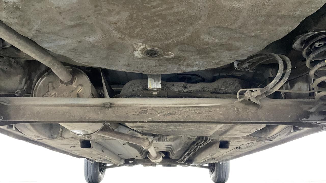 Used 2018 Renault Kwid [2017-2019] RXT 1.0 SCE Special (O) Petrol Manual extra REAR UNDERBODY VIEW (TAKEN FROM REAR)