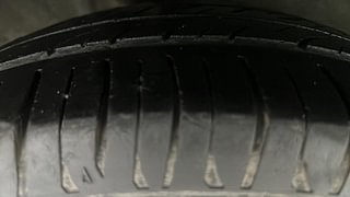 Used 2015 Renault Scala [2012-2018] RxZ Diesel Diesel Manual tyres RIGHT REAR TYRE TREAD VIEW