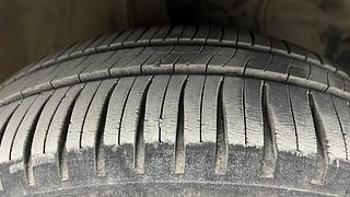 Used 2012 Toyota Etios Liva [2010-2017] GD Diesel Manual tyres RIGHT FRONT TYRE TREAD VIEW