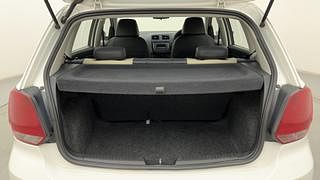 Used 2015 Volkswagen Polo [2015-2019] Comfortline 1.2L (P) Petrol Manual interior DICKY INSIDE VIEW