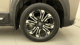 Used 2021 Renault Kiger RXZ Turbo CVT Petrol Automatic tyres RIGHT FRONT TYRE RIM VIEW