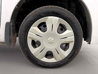 Used 2014 Maruti Suzuki Wagon R 1.0 [2010-2019] VXi Petrol Manual tyres RIGHT FRONT TYRE RIM VIEW