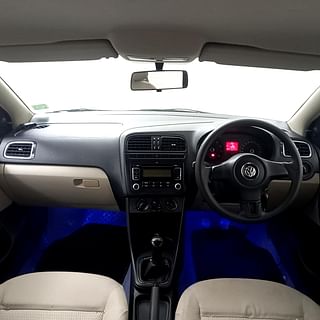 Used 2012 Volkswagen Polo [2010-2014] Comfortline 1.2L (P) Petrol Manual interior DASHBOARD VIEW