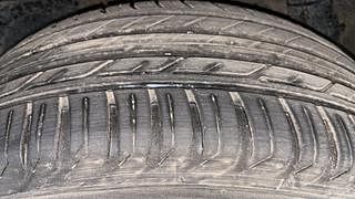 Used 2016 Renault Duster [2015-2019] 85 PS RXS MT Diesel Manual tyres RIGHT REAR TYRE TREAD VIEW