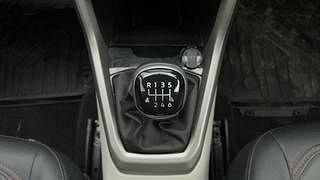 Used 2022 Volkswagen Taigun Highline 1.0 TSI MT Petrol Manual interior GEAR  KNOB VIEW