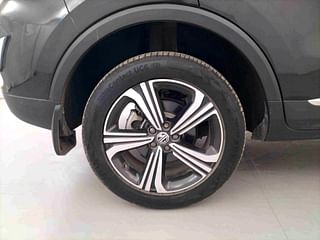 Used 2022 MG Motors Astor Savvy CVT S Red Petrol Automatic tyres RIGHT REAR TYRE RIM VIEW