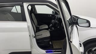 Used 2020 Hyundai Venue [2019-2022] SX 1.0  Turbo Petrol Manual interior RIGHT SIDE FRONT DOOR CABIN VIEW