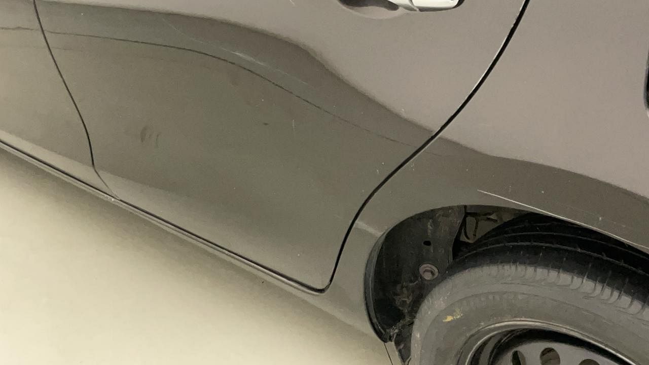 Used 2018 Toyota Yaris [2018-2021] J Petrol Manual dents MINOR DENT