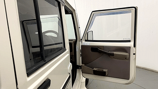 Used 2016 Mahindra Bolero [2011-2020] ZLX BS IV Diesel Manual interior RIGHT FRONT DOOR OPEN VIEW