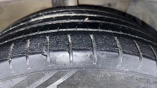 Used 2016 Maruti Suzuki Ciaz [2014-2017] ZXi+ RS Petrol Manual tyres RIGHT FRONT TYRE TREAD VIEW