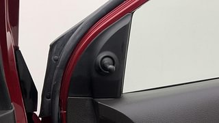 Used 2016 Hyundai Eon [2011-2018] Sportz Petrol Manual top_features Adjustable ORVM