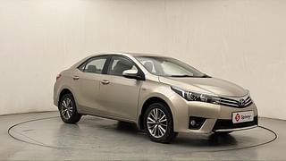 Used 2015 Toyota Corolla Altis [2014-2017] VL AT Petrol Petrol Automatic exterior RIGHT FRONT CORNER VIEW