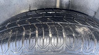 Used 2010 maruti-suzuki Swift Dzire VXI 1.3 Petrol Manual tyres LEFT REAR TYRE TREAD VIEW