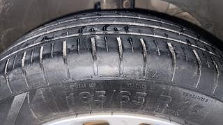 Used 2020 Maruti Suzuki Swift [2017-2021] ZXI Petrol Manual tyres RIGHT FRONT TYRE TREAD VIEW