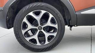 Used 2017 Renault Captur [2017-2020] Platine Diesel Dual tone Diesel Manual tyres RIGHT REAR TYRE RIM VIEW