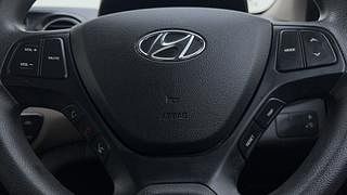 Used 2017 Hyundai Grand i10 [2017-2020] Sportz AT 1.2 Kappa VTVT Petrol Automatic top_features Airbags