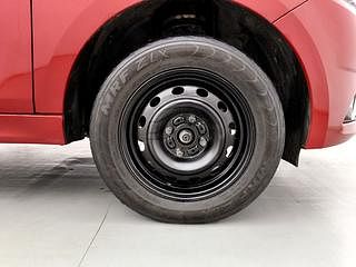 Used 2018 Tata Tiago [2016-2020] Revotron XZ Petrol Manual tyres RIGHT FRONT TYRE RIM VIEW