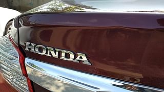Used 2017 Honda Amaze [2013-2018] 1.2 SX i-VTEC Petrol Manual dents MINOR DENT