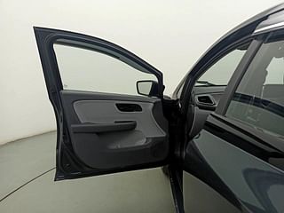 Used 2020 Tata Altroz XT 1.2 Petrol Manual interior LEFT FRONT DOOR OPEN VIEW