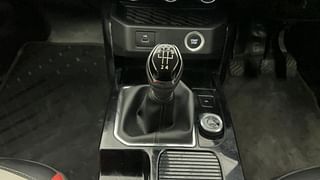 Used 2021 Renault Kiger RXZ MT Petrol Manual interior GEAR  KNOB VIEW