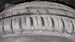 Used 2019 Hyundai New Santro 1.1 Era Executive Petrol Manual tyres LEFT FRONT TYRE TREAD VIEW