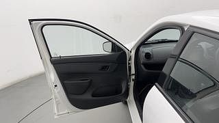 Used 2016 Renault Kwid [2015-2019] RXT Petrol Manual interior LEFT FRONT DOOR OPEN VIEW
