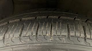 Used 2015 Hyundai Grand i10 [2013-2017] Sportz 1.2 Kappa VTVT Petrol Manual tyres LEFT FRONT TYRE TREAD VIEW