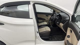 Used 2015 Hyundai Eon [2011-2018] Era + Petrol Manual interior RIGHT SIDE FRONT DOOR CABIN VIEW
