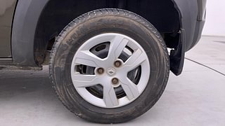 Used 2017 Renault Kwid [2015-2019] RXT Petrol Manual tyres LEFT REAR TYRE RIM VIEW