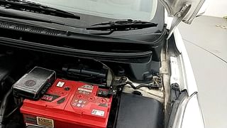 Used 2012 Hyundai Neo Fluidic Elantra [2012-2016] 1.8 SX MT VTVT Petrol Manual engine ENGINE LEFT SIDE HINGE & APRON VIEW
