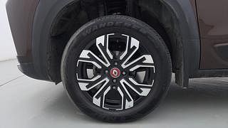 Used 2022 Renault Kiger RXZ Turbo CVT Dual Tone Petrol Automatic tyres LEFT FRONT TYRE RIM VIEW