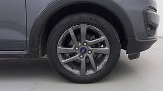 Used 2018 Ford Freestyle [2017-2021] Titanium 1.5 TDCI Diesel Manual tyres RIGHT FRONT TYRE RIM VIEW
