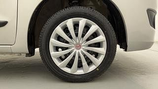 Used 2016 Maruti Suzuki Wagon R 1.0 [2010-2019] VXi Petrol Manual tyres RIGHT FRONT TYRE RIM VIEW