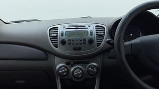 Used 2015 hyundai i10 Sportz 1.1 Petrol Petrol Manual interior MUSIC SYSTEM & AC CONTROL VIEW