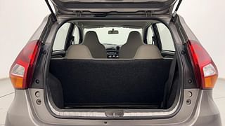 Used 2017 Datsun Redi-GO [2015-2019] T(O) 1.0 Petrol Manual interior DICKY INSIDE VIEW