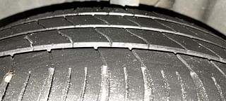 Used 2020 Tata Altroz XZ 1.2 Petrol Manual tyres LEFT FRONT TYRE TREAD VIEW