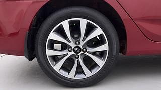 Used 2016 Hyundai Fluidic Verna 4S [2015-2017] 1.6 VTVT SX Opt Petrol Manual tyres RIGHT REAR TYRE RIM VIEW