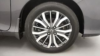 Used 2018 Honda City [2017-2020] ZX CVT Petrol Automatic tyres RIGHT FRONT TYRE RIM VIEW