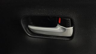 Used 2013 Maruti Suzuki Wagon R 1.0 [2010-2019] LXi Petrol Manual top_features Central locking