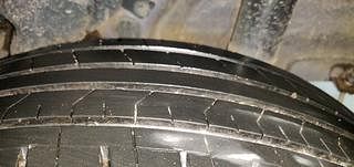 Used 2020 Hyundai Venue [2019-2022] S 1.2 Petrol Manual tyres LEFT REAR TYRE TREAD VIEW
