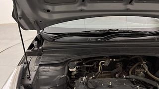 Used 2019 Hyundai Creta [2018-2020] 1.6 EX VTVT Petrol Manual engine ENGINE RIGHT SIDE HINGE & APRON VIEW