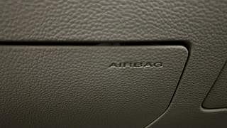 Used 2020 Mahindra XUV 300 W8 (O) Petrol Petrol Manual top_features Knee airbags